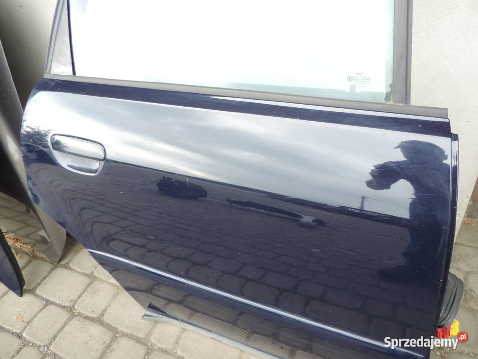 AUDI A4 B5 FL KOMBI DRZWI PRAWE TYLNE LY5K sprzedam