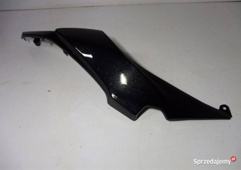Kawasaki Z 650 Ogon tył prawa tylna osłona 1719r