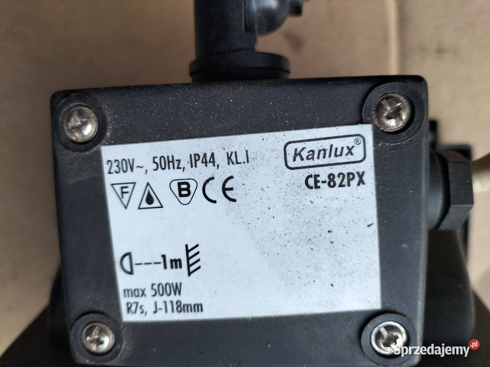 HALOGEN LAMPA DO GARAŻU Z CZUJNIKIEM RUCHU Kamień-Kolonia