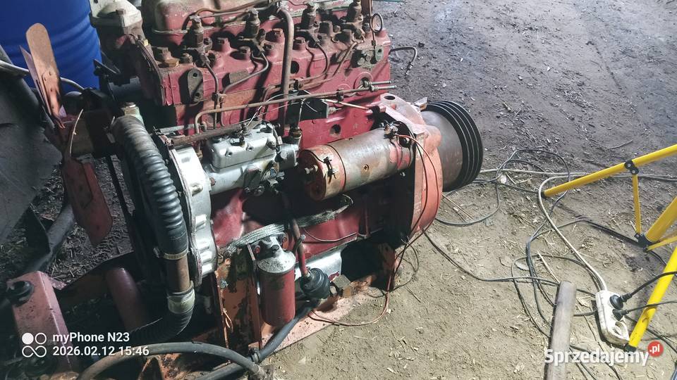 Silnik Perkins 4 cylindry