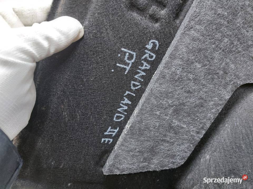 OPEL Grandland II 2024 Boczek tapicerka osobowe