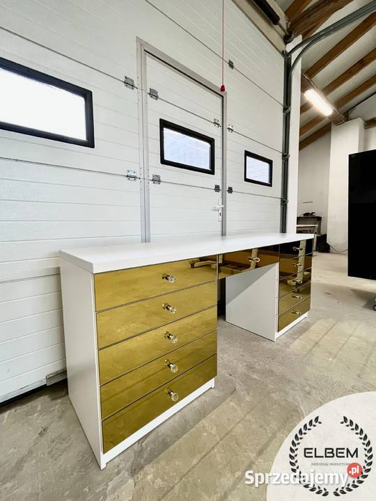 Toaletka w stylu Glamour złote szklane fronty Warszawa