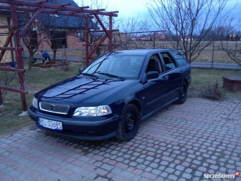Volvo V40 19T4 LPG 1900cm3 Mazury