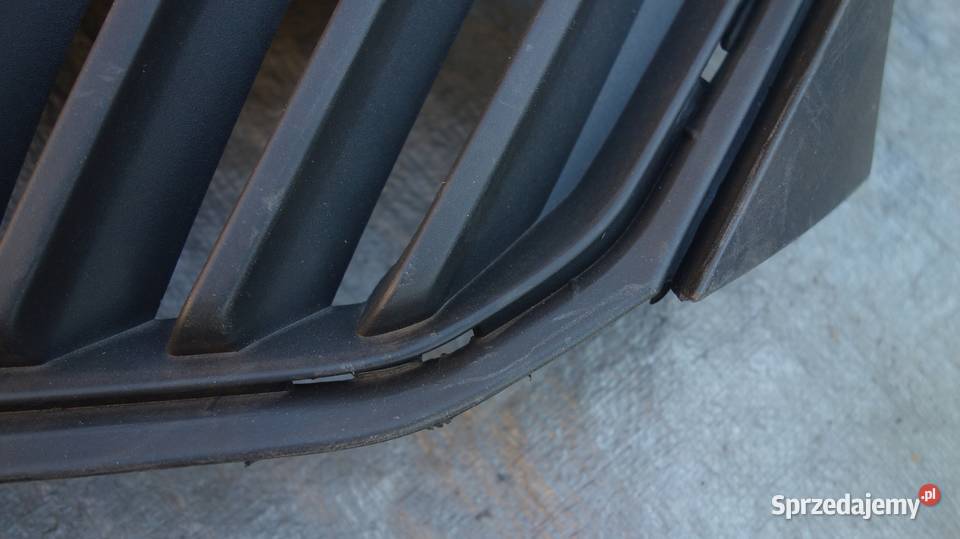 SKODA RAPID 12 ATRAPA GRILL 5JA853668 osobowe Ruda Śląska sprzedam