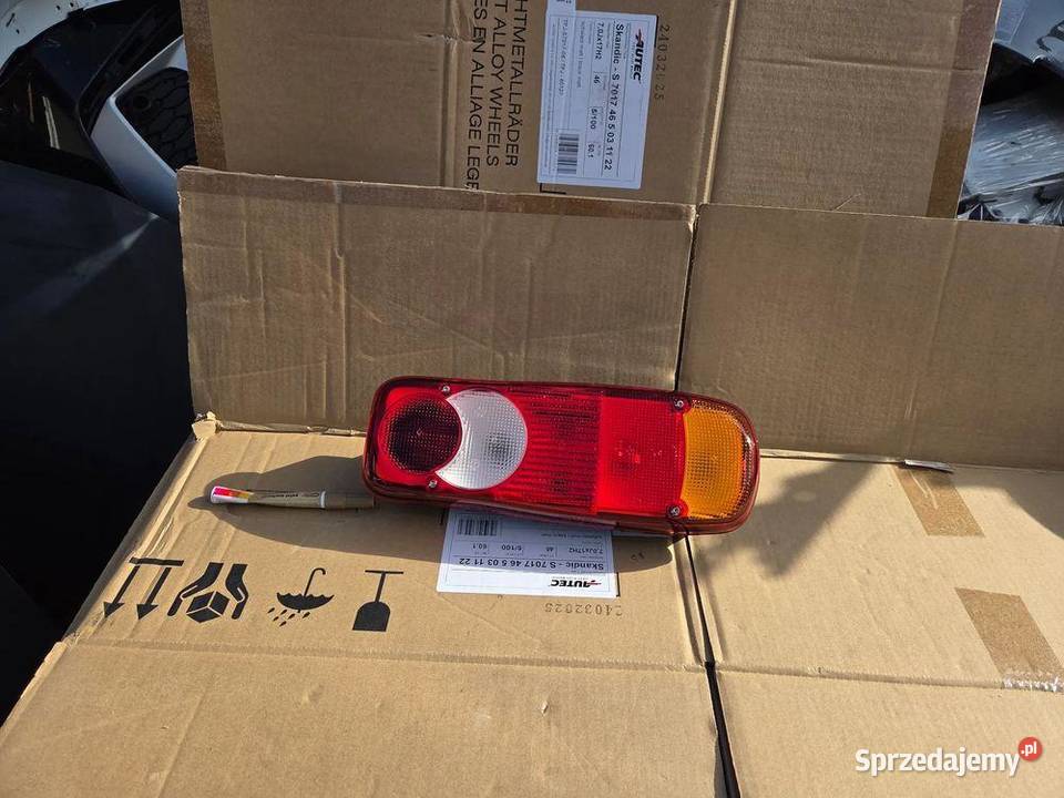 Lampa tylna tył Opel Movano B 93867973
