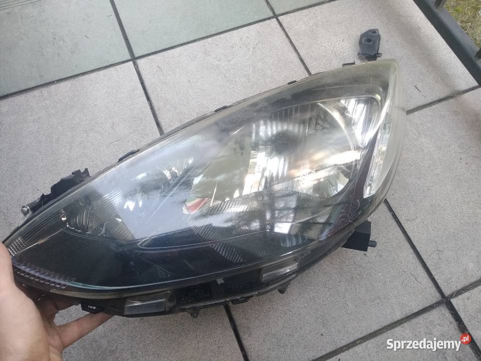 Mazda 2 0714 lampa reflektor lewa przednia przód wielkopolskie Ślesin