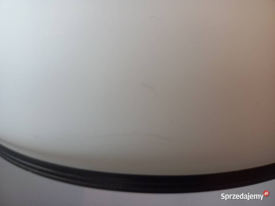 Żyrandol szklany mosiężny holenderski z Gawroniec