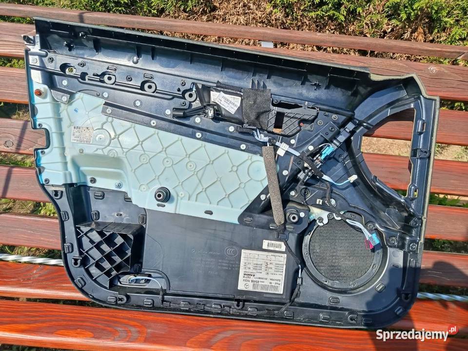 Boczki drzwiowe Mercedes Cklasa W204 Krościenko Wyżne