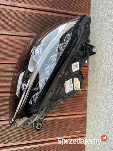 MercedesBenz OE A2059063204 lampa przednia W205 Mirsk