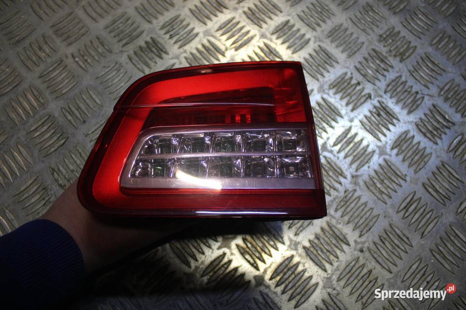 LAMPA KLAPY PRAWY TYŁ CITROEN C5 III X7