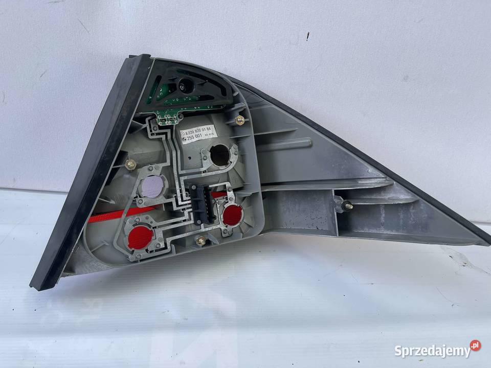MERCEDES SKLASA W220 LEWA LAMPA TYŁ Ostroróg