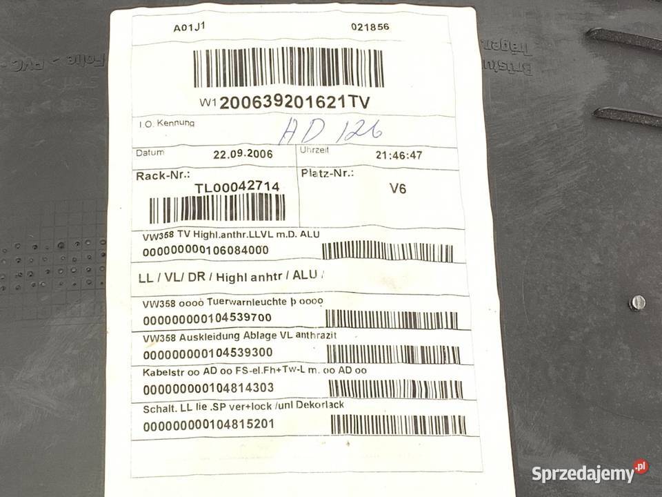 BOCZEK DRZWI LEWY PRZÓD VW TOURAN Minivan 0310