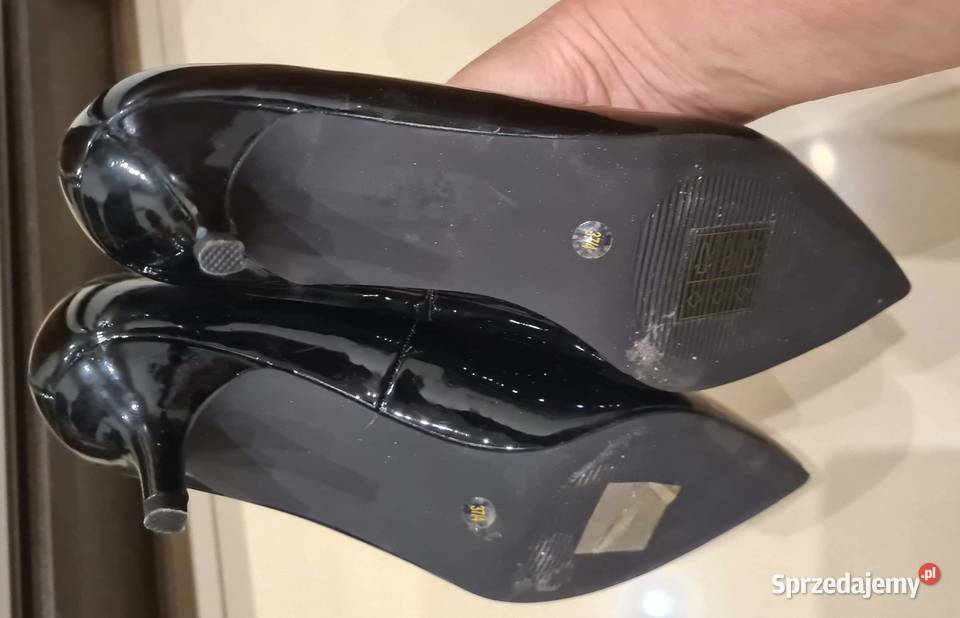 Czarne szpilki lakierki Dunnes Store r37 4 Czółenka Kraków