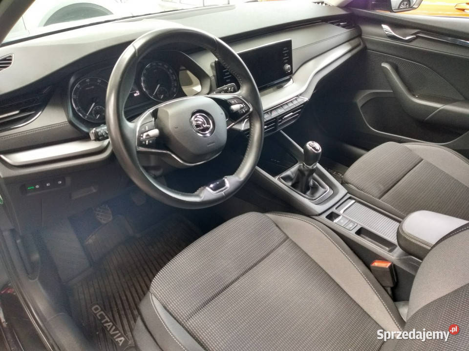 koda Octavia 15 TSI 150 ambition led czujniki lakier metallic Tychy