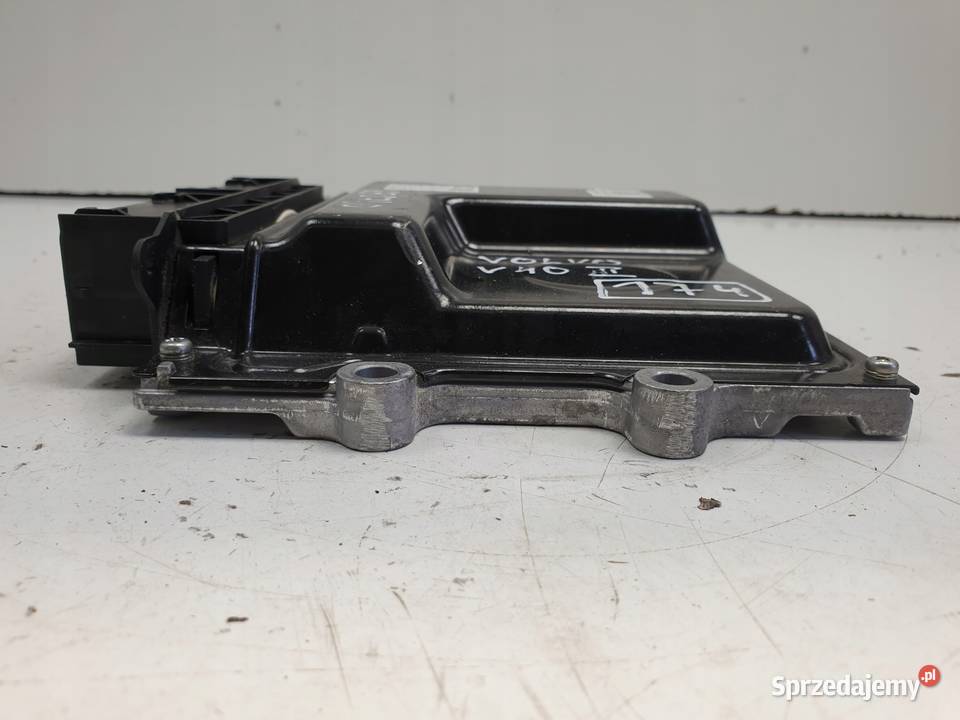 Volvo V60 20 D2 STEROWNIK SILNIKA komputer Chełm