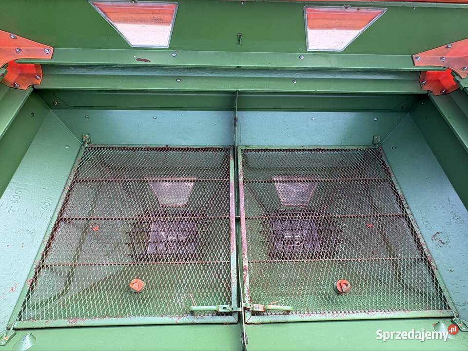 Rozsiewasz nawozów AMAZONE M 1501 2016r Bielsk Podlaski