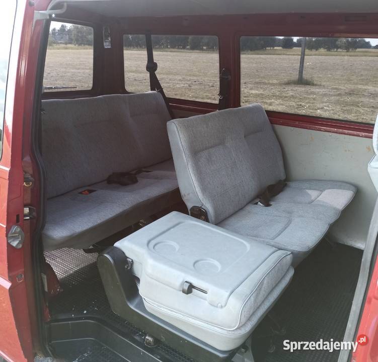 VW Transporter T4 24D 9 osobowy
