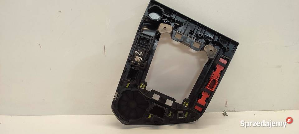 VW TIGUAN ALLSPACE RAMKA WYBIERAKA BIEGÓW RHD