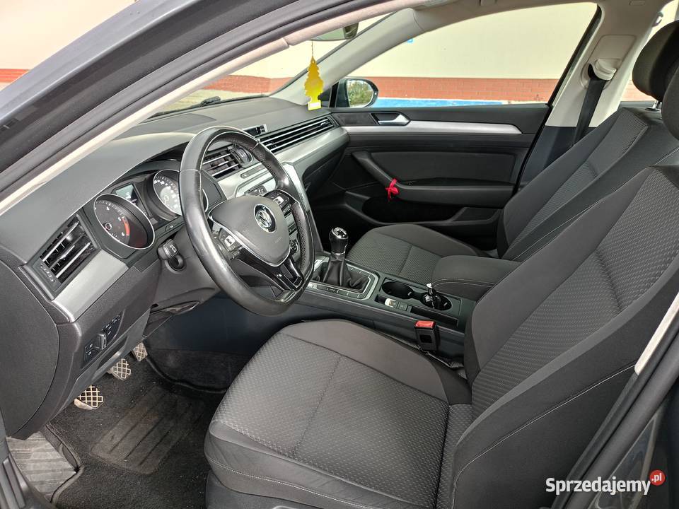 Volkswagen Passat B8 gniazdo SD Koło