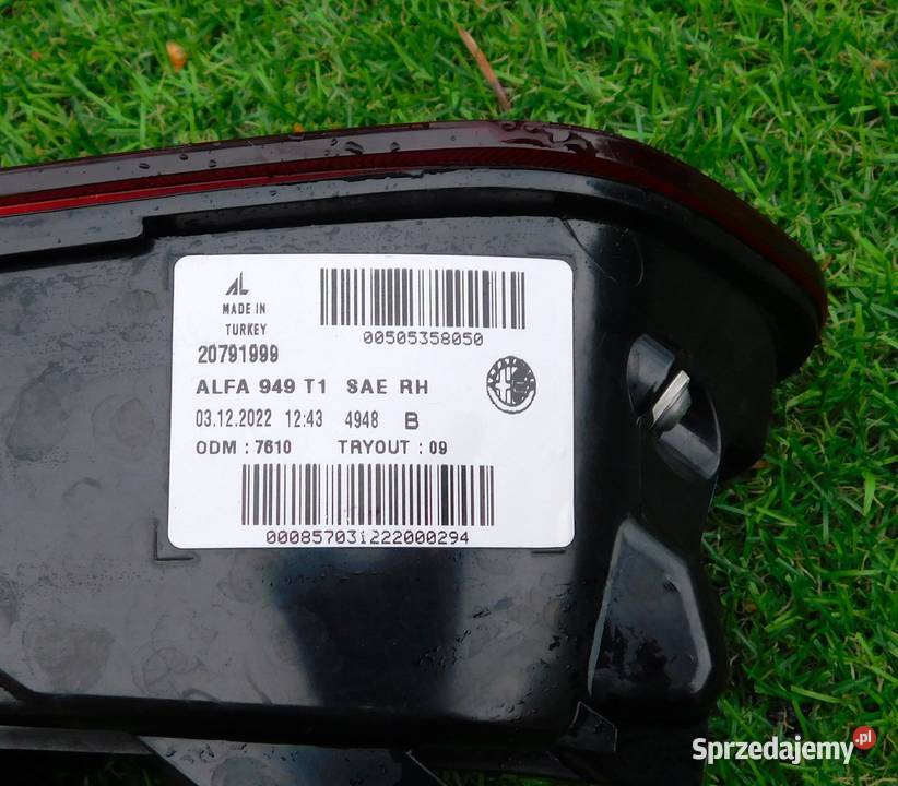 Alfa Romeo Stelvio tylne lampy prawa lewa Tarnów