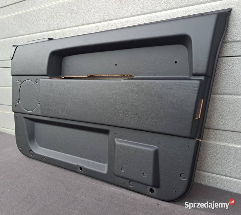 Tapicerka drzwi prawy przód Volvo 740 760 940 osobowe Tapicerki samochodowe