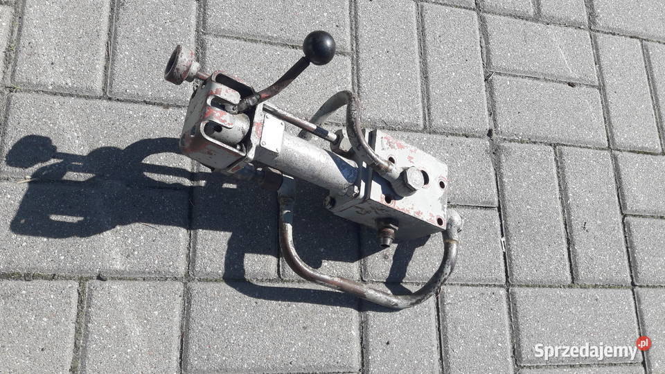 Rozdzielacz C330 Cyców