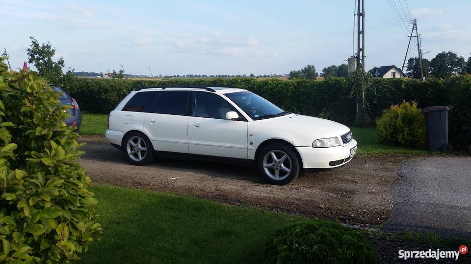 Białe Audi A4 Avant B5 LPG Łubianka