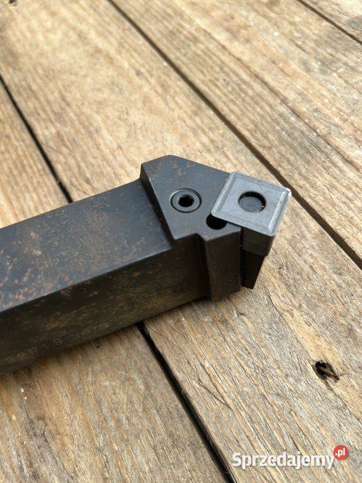 Nóż tokarski Mitsubishi PSSNL 3232P19 z płytką