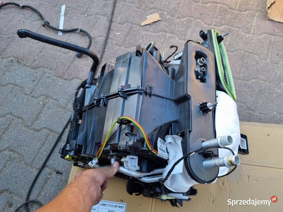 NAGRZEWNICA PEUGEOT 508 I 9688246680 ITA