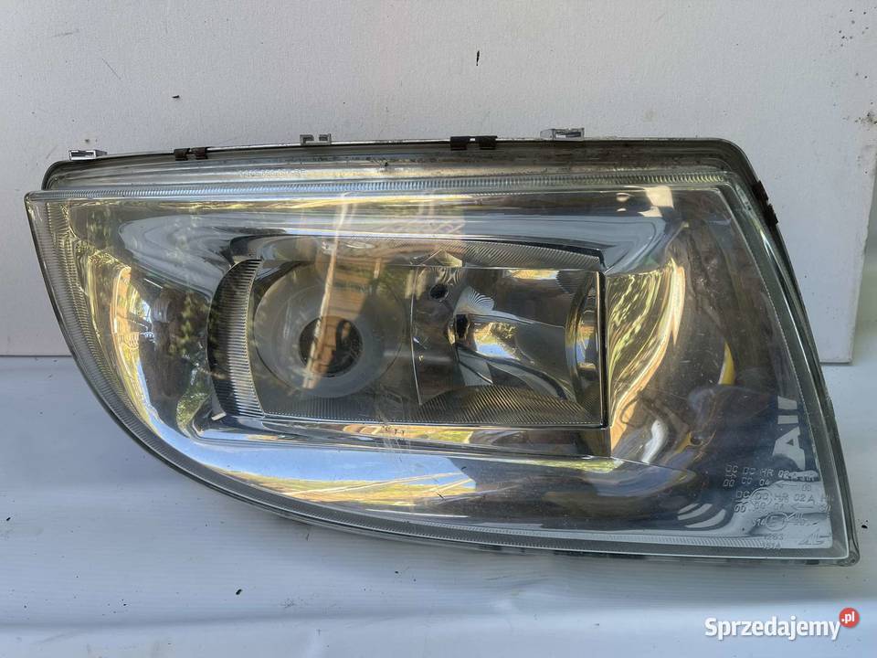 SETRA PRAWA LAMPA XENON PRZÓD AUTOBUS wielkopolskie Ostroróg sprzedam