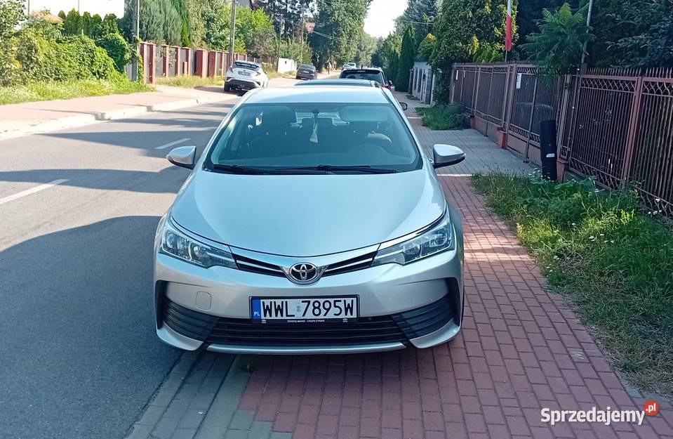 sprzedam toyota corolla 2016 klimatyzacja Corolla Zielonka