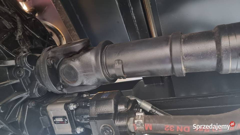 Mercedes Arocs 1824 4x4 Wywrotka Piaskarka Pług 7698cm3 sprzedam