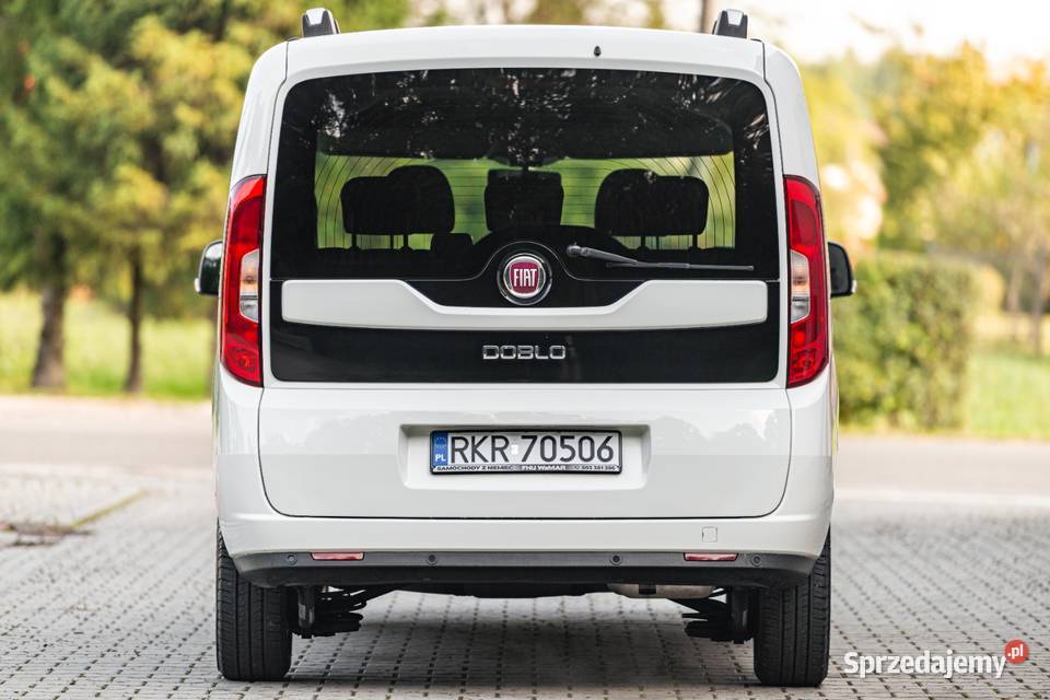 FIAT DOBLO światła przeciwmgielne Targowiska sprzedam