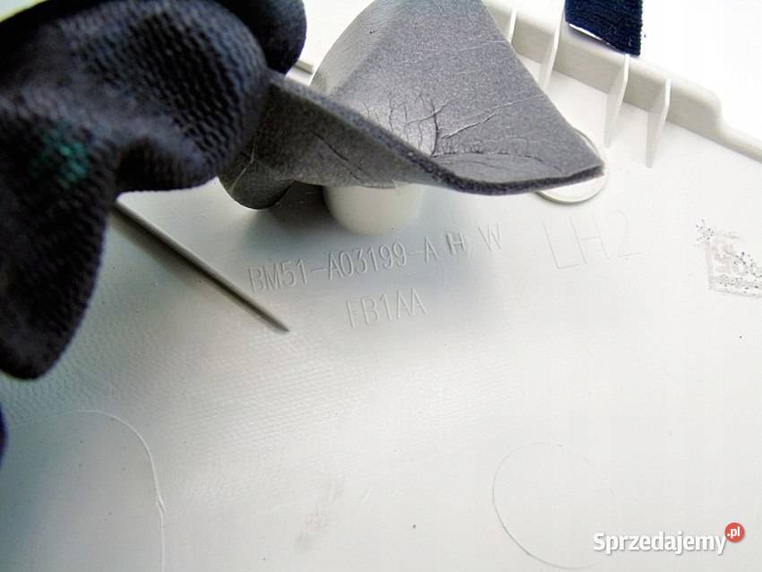 OBUDOWA SŁUPKA LEWA FOCUS 3 KOMBI BM51A03199A Sosnowiec