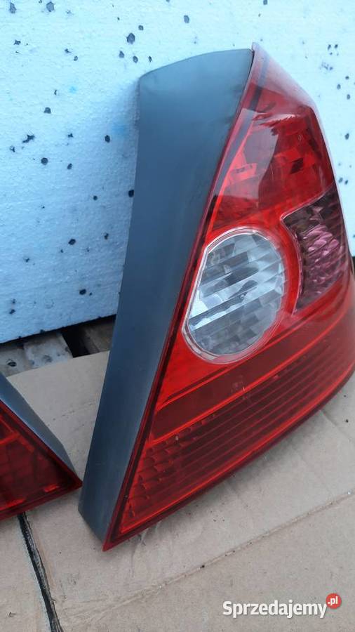 lampa tylna prawa lewa Honda Civic VII 5 drzwi Dębno sprzedam