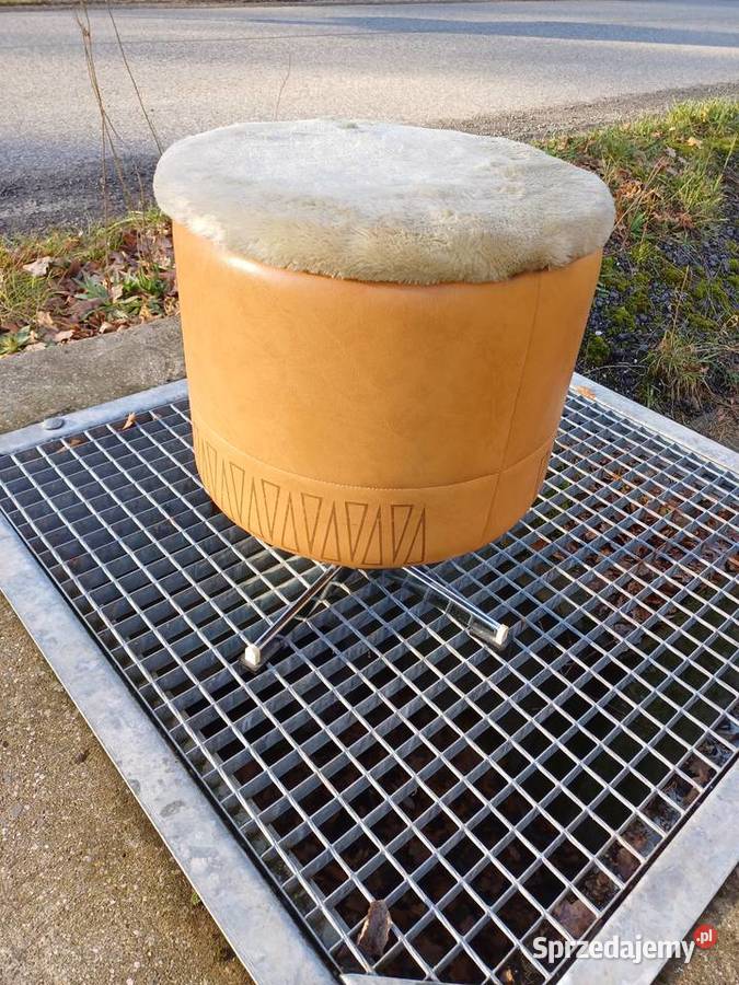 Retro pufa obrotowa skórkowa z 1972 roku Antyki, Sztuka, Kolekcje Lubań sprzedam