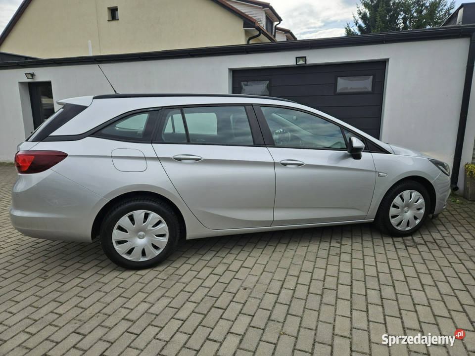 Opel Astra 16 CDTi 110 bezwypadek POLSKI SALON Zarejestrowany w Polsce Gdynia