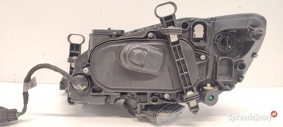 VOLVO V60 LAMPA PRAWY PRZÓD ANGLIK 31420111 RHD