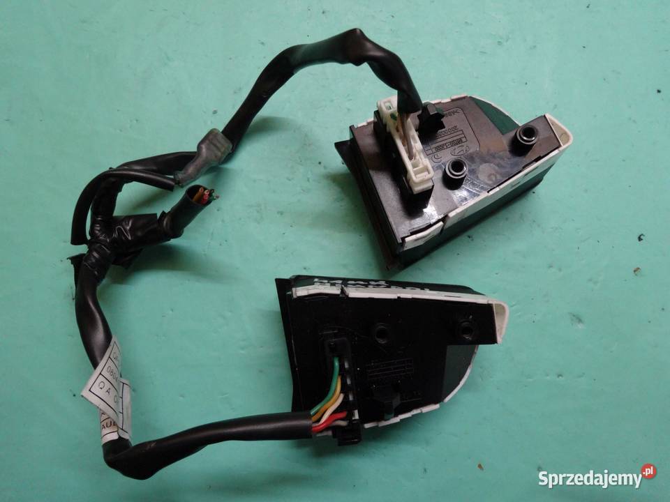 HYUNDAI I20 I przełączniki kierownicy