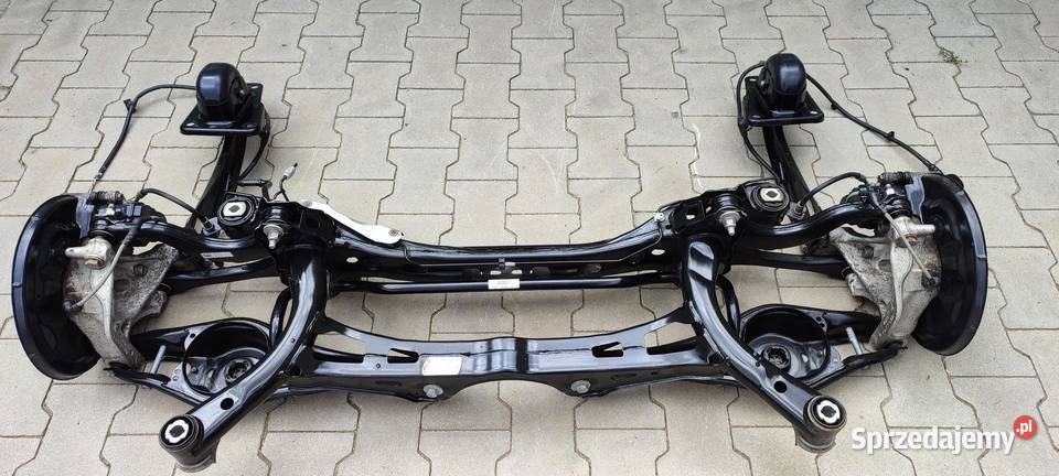 SKODA SUPERB 4 BELKA ZAWIESZENIE TYŁ 3WA505235AC osobowe Zestawy zawieszenia