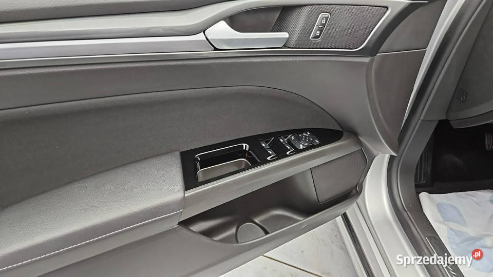 Ford Mondeo 20 Hybrid Trend Z Polskiego Salonu Samochody osobowe Warszawa
