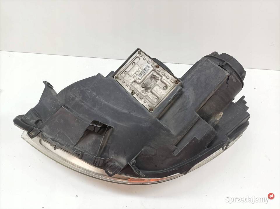 LAMPA PRZÓD PRAWA XENON EUROPA Citroen C8 I sprzedam