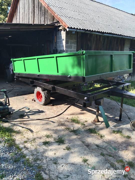 Przyczepa z kiprem do tyłu Glinik
