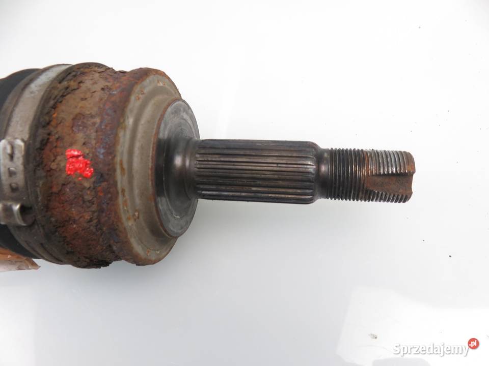 PÓŁOŚ PRAWA PRZEDNIA TOYOTA AURIS I E15 133