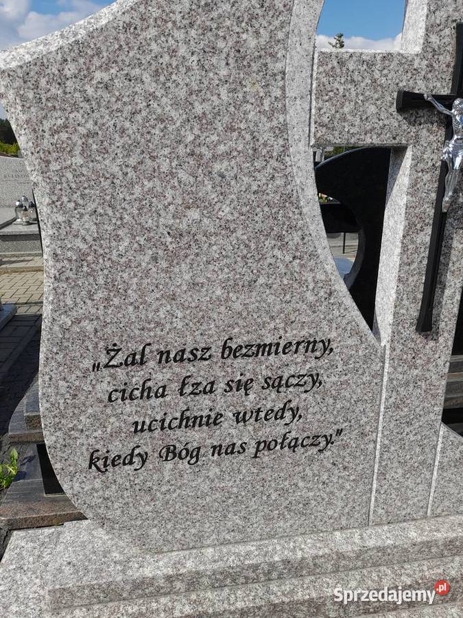 Malowanie odnawianie renowacja liter na pomniku Białystok