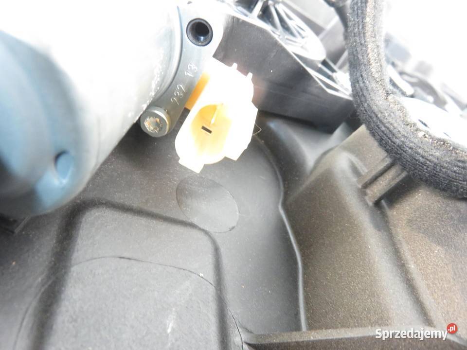 PODNOŚNIK SZYBY PRAWY TYLNY SONATA VI 834803Q001 Części samochodowe sprzedam