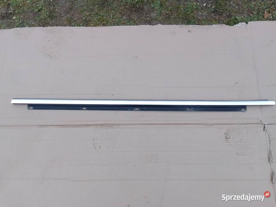 Listwa ogarniająca VW1K5839475B osobowe Listwy i nakładki