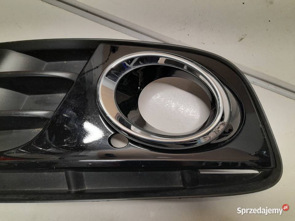 AUDI Q5 KRATKA ZAŚLEPKA ZDERZAKA LEWA 8R0807681M osobowe Atrapy Goleniów