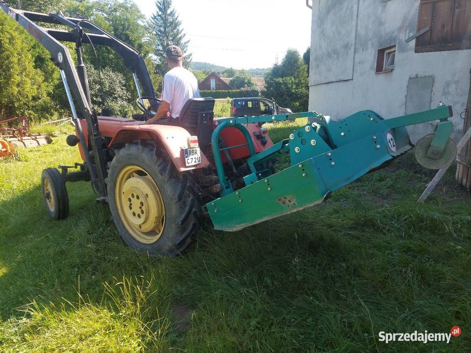 Mulczer kosiarka bijakowa rotacyjna kubota c 330 Blizne