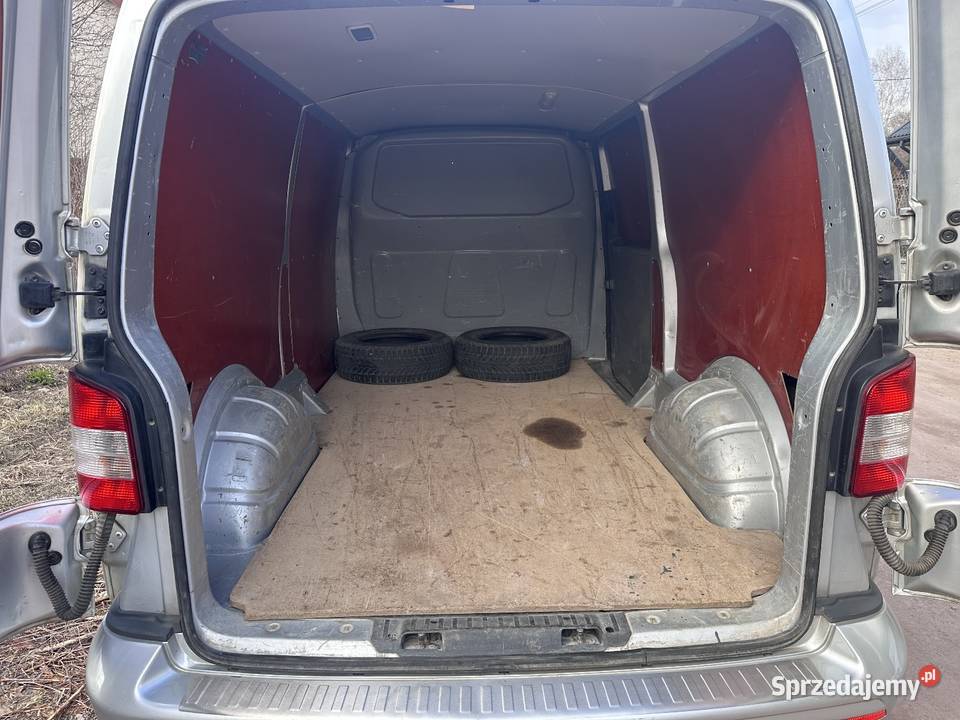 Transporter t5 odtwarzacz DVD Kobyłka sprzedam